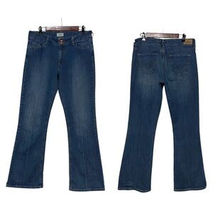 Vintage Levi’s 526 Jeans Slender Boot Cut Dark Denim Jeans Blue